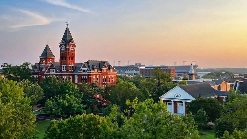 Logo for Move-out: Closing the semester with confidence